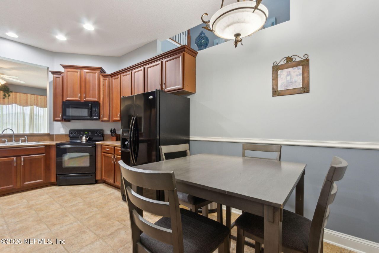 9557 Adelaide Drive, Jacksonville, FL 32244 Photo