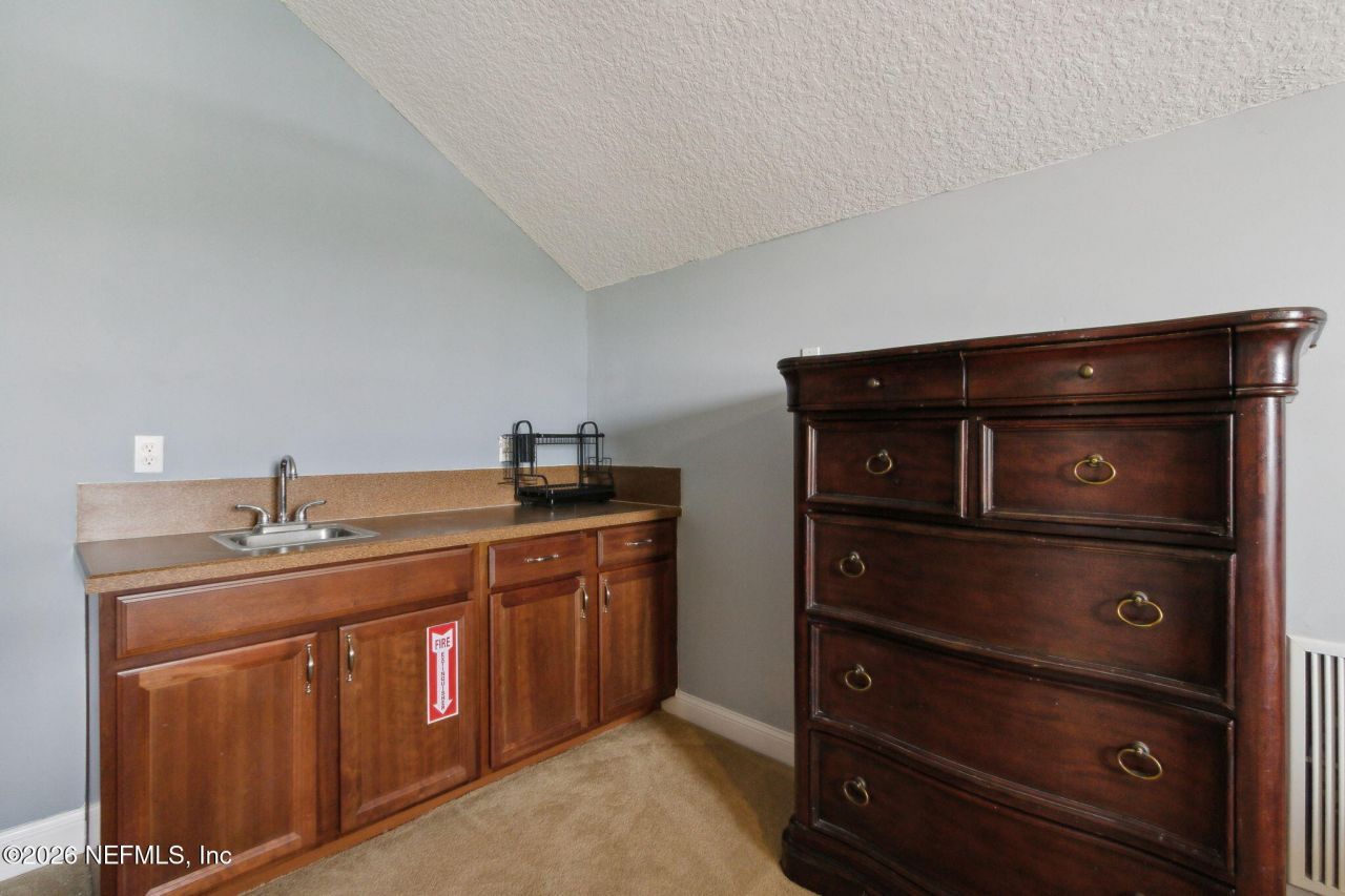 9557 Adelaide Drive, Jacksonville, FL 32244 Photo