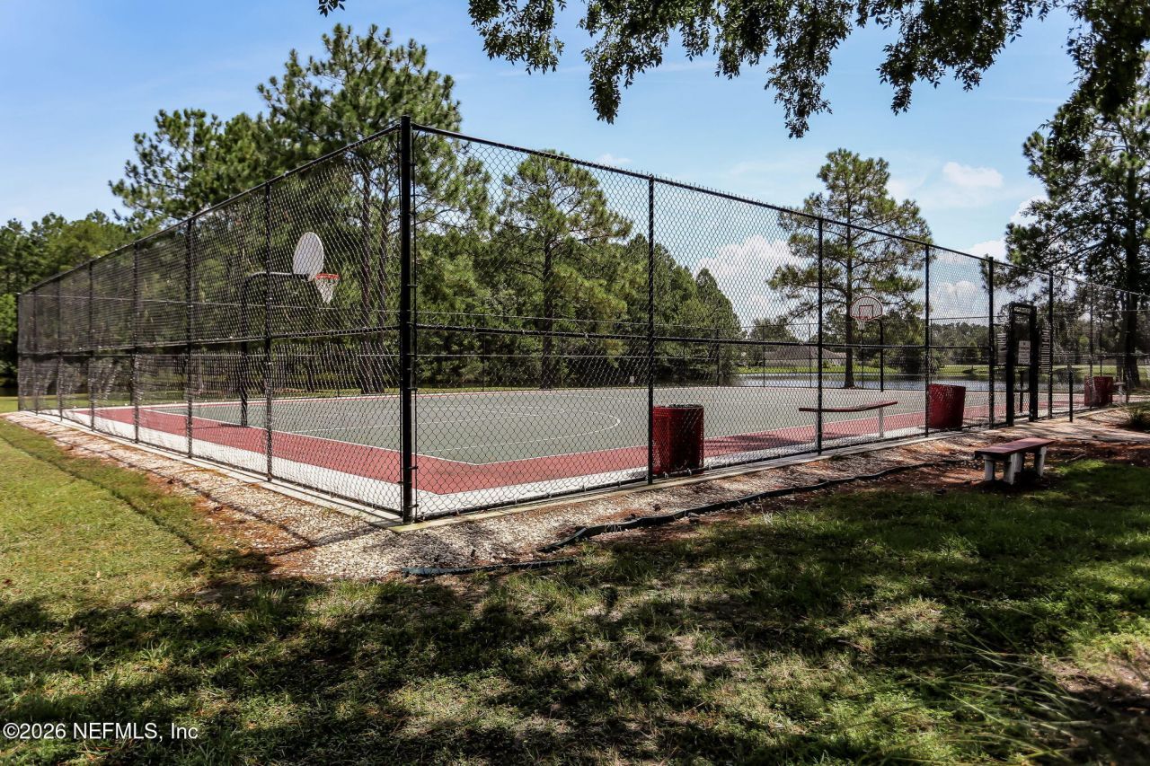 9557 Adelaide Drive, Jacksonville, FL 32244 Photo