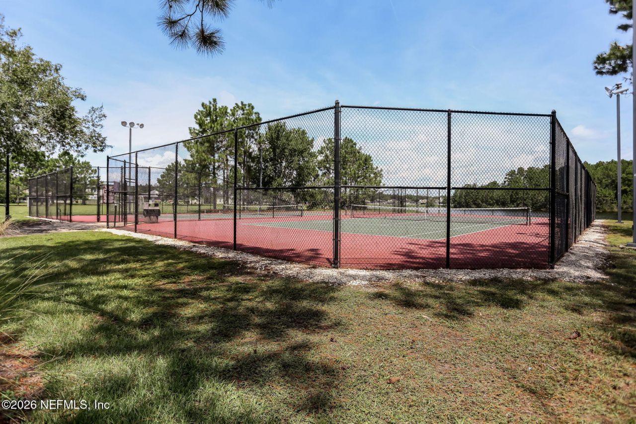 9557 Adelaide Drive, Jacksonville, FL 32244 Photo