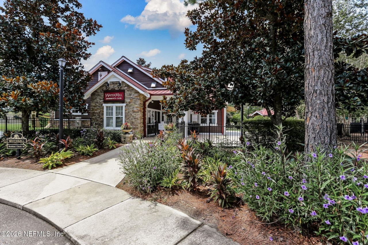 9557 Adelaide Drive, Jacksonville, FL 32244 Photo