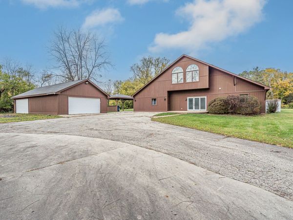27514 N Forest Garden Road , Wauconda, IL 60084