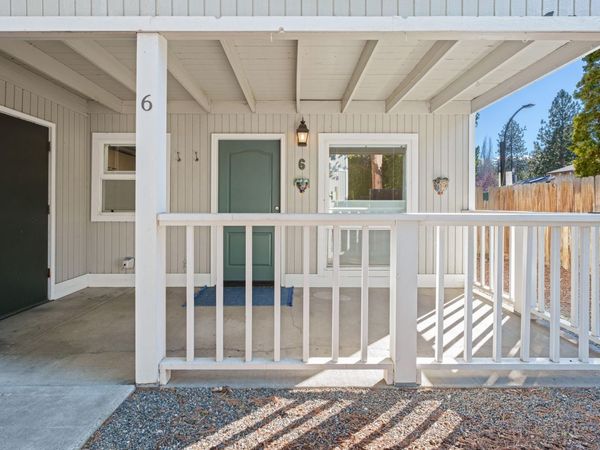 1439 NW Juniper Street, Unit 6, Bend, OR 97703