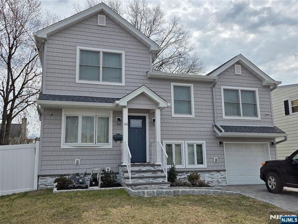 38 Bobbink Terrace, EAST RUTHERFORD, NJ 07073
