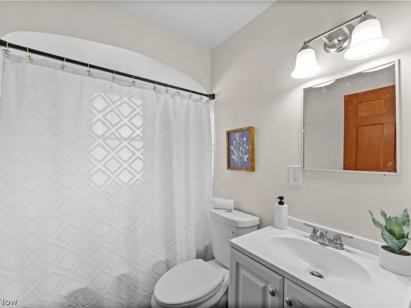 4484 W 57th Street, Cleveland, OH 44144 Photo 19