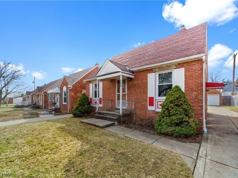 4484 W 57th Street, Cleveland, OH 44144 Photo 2