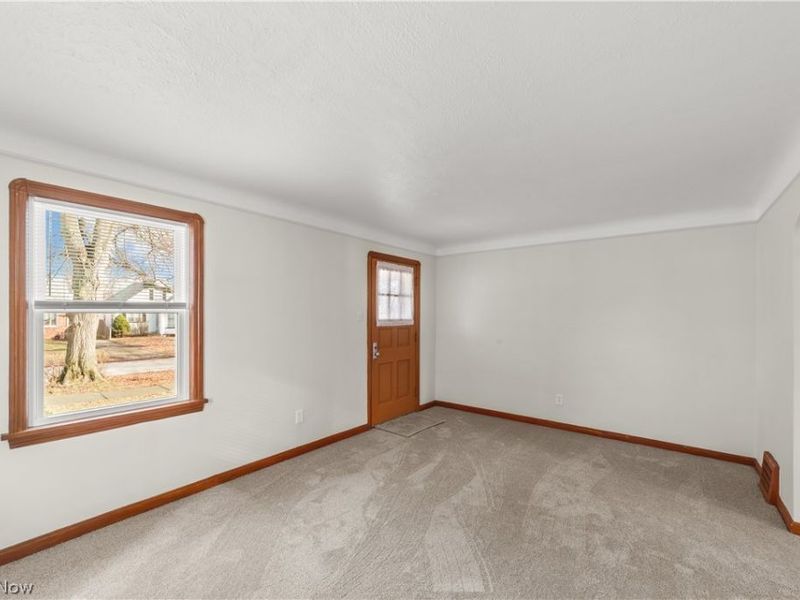 4484 W 57th Street, Cleveland, OH 44144 Photo 4