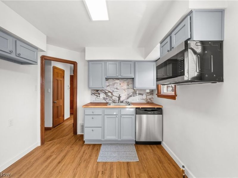 4484 W 57th Street, Cleveland, OH 44144 Photo 7