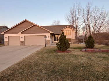 1005 12th Street SE, Waseca, MN 56093
