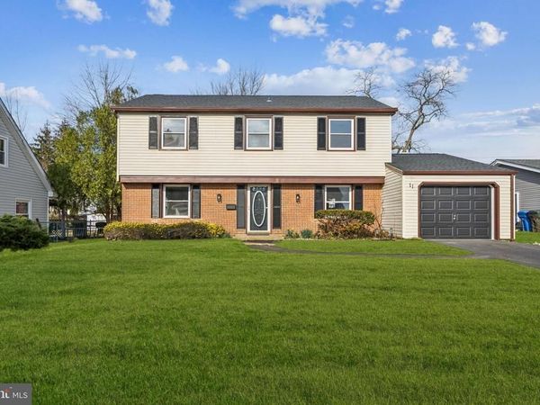 11 BUCKEYE LANE, WILLINGBORO, NJ 08046