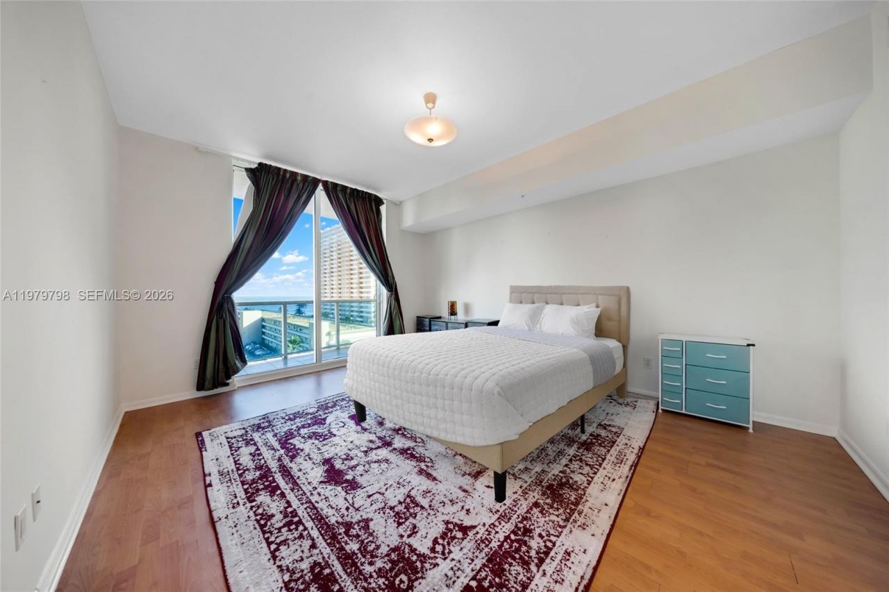 1945 S Ocean Dr , Unit 714, Hallandale Beach, FL 33009 Photo