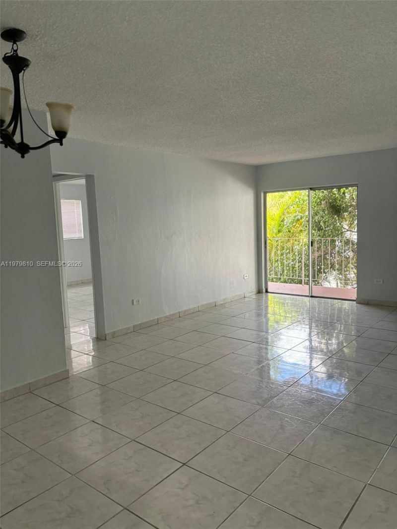 8101 SW 73rd Ave, Unit 28, Miami, FL 33143 Photo