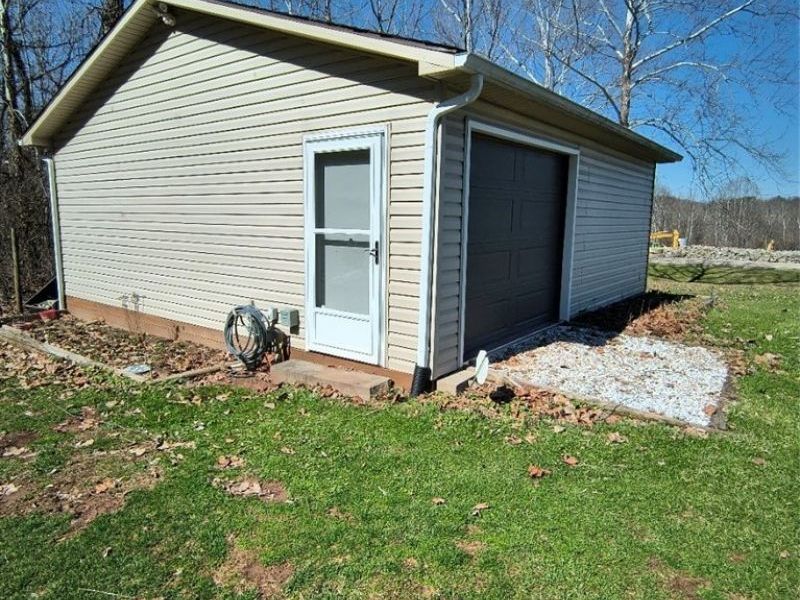 10174 Veto Road, Belpre, OH 45714 Photo 12