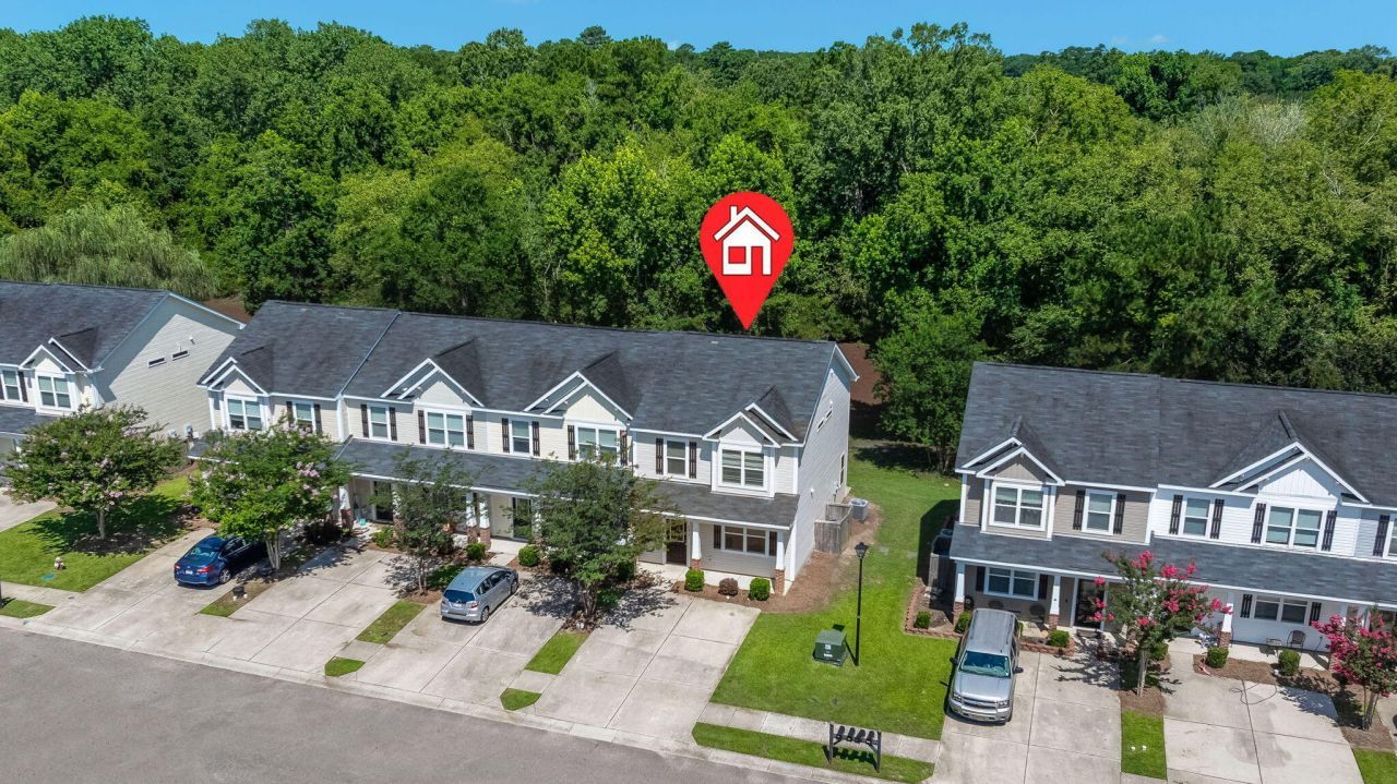 9079 Parlor Drive Photo 3