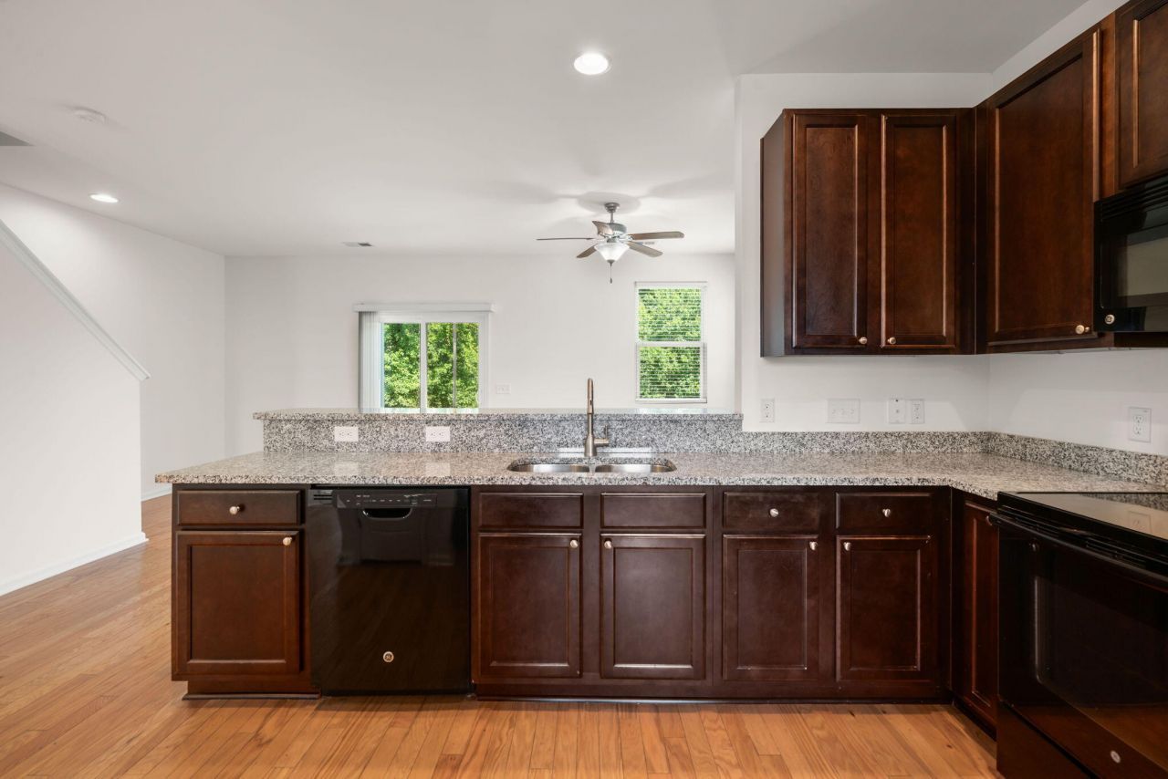 9079 Parlor Drive Photo 9