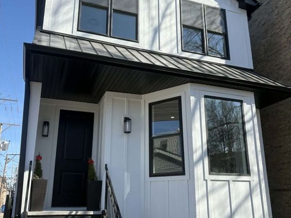 1941 N Sawyer Avenue, Chicago, IL 60647