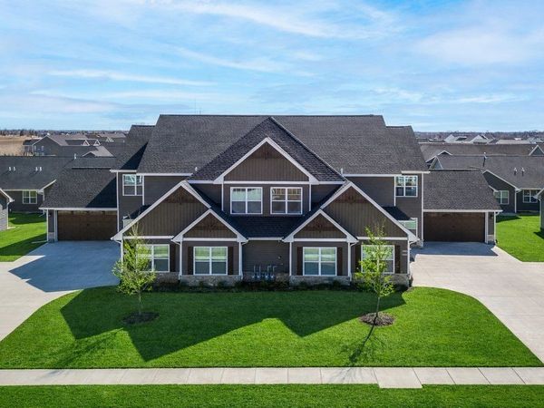 3085 Shanes Way , Bettendorf, IA 52722