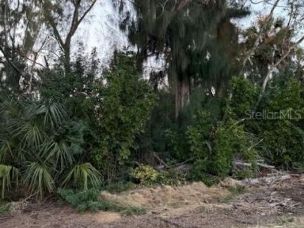 3915 MAGNOLIA WAY, PUNTA GORDA, FL 33950