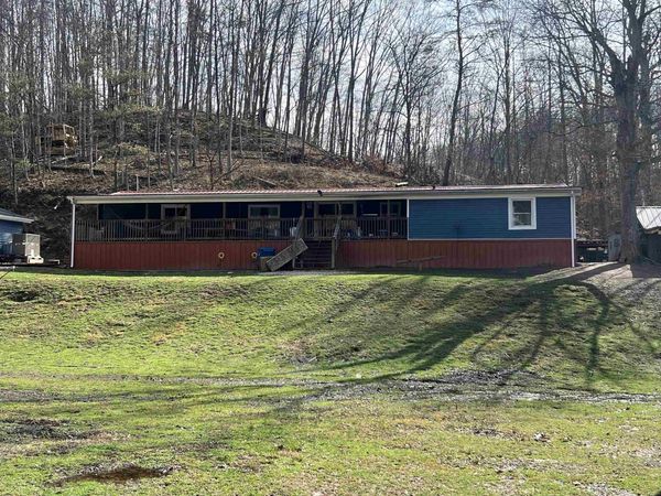 6945 Wood School Road, Gallopolis Ferry, WV 25515