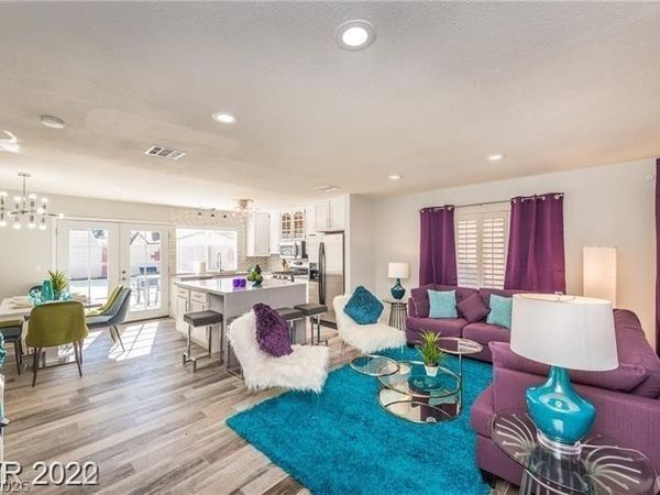 7067 Westpark Court, Las Vegas, NV 89147