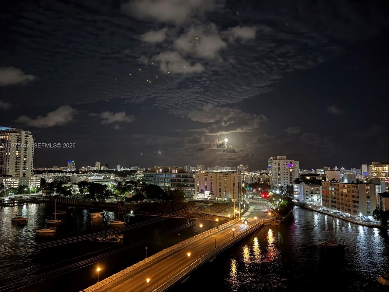 10 Venetian Way, Unit 904, Miami Beach, FL 33139 Photo