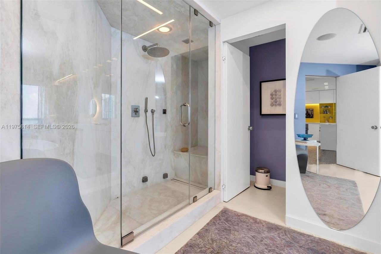 10 Venetian Way , Unit 904, Miami Beach, FL 33139 Photo