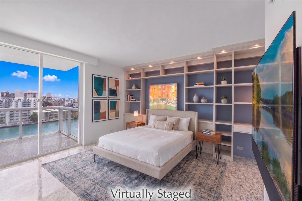 10 Venetian Way, Unit 904, Miami Beach, FL 33139 Photo