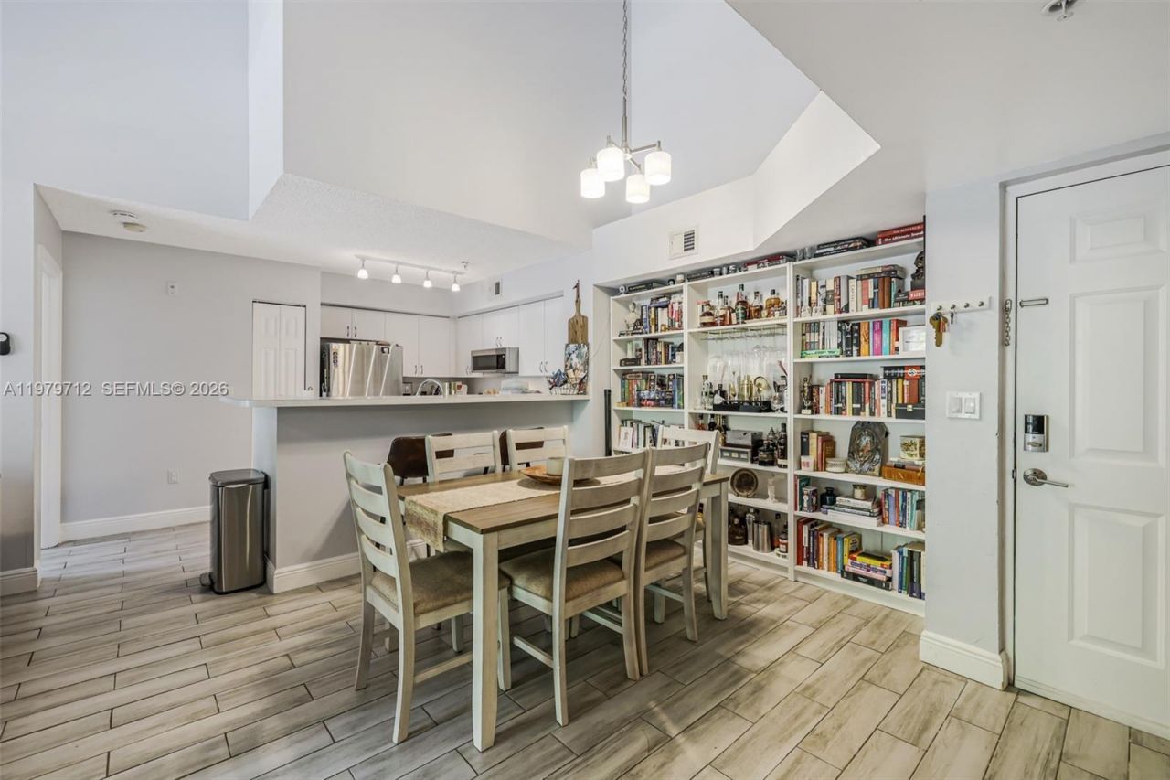 12172 Saint Andrews Pl , Unit 307, Miramar, FL 33025 Photo