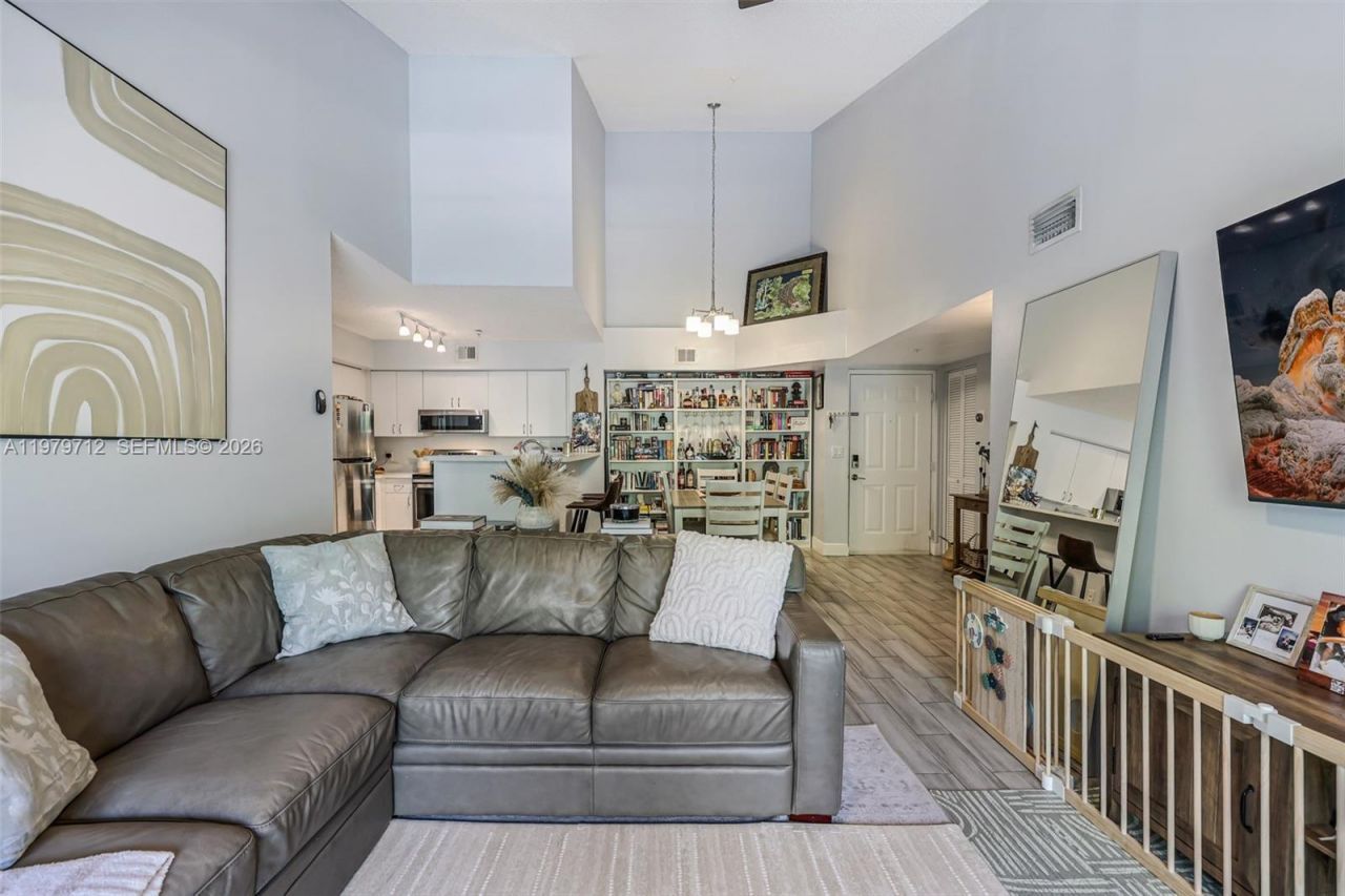 12172 Saint Andrews Pl , Unit 307, Miramar, FL 33025 Photo