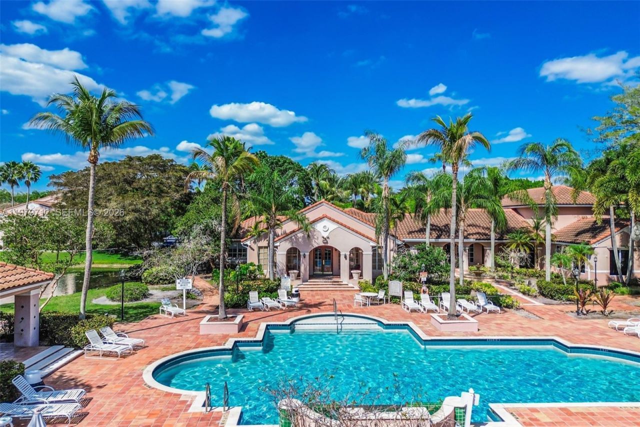 12172 Saint Andrews Pl , Unit 307, Miramar, FL 33025 Photo