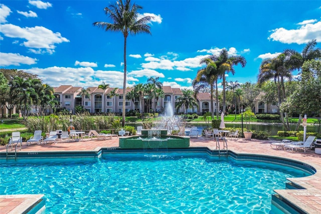 12172 Saint Andrews Pl , Unit 307, Miramar, FL 33025 Photo