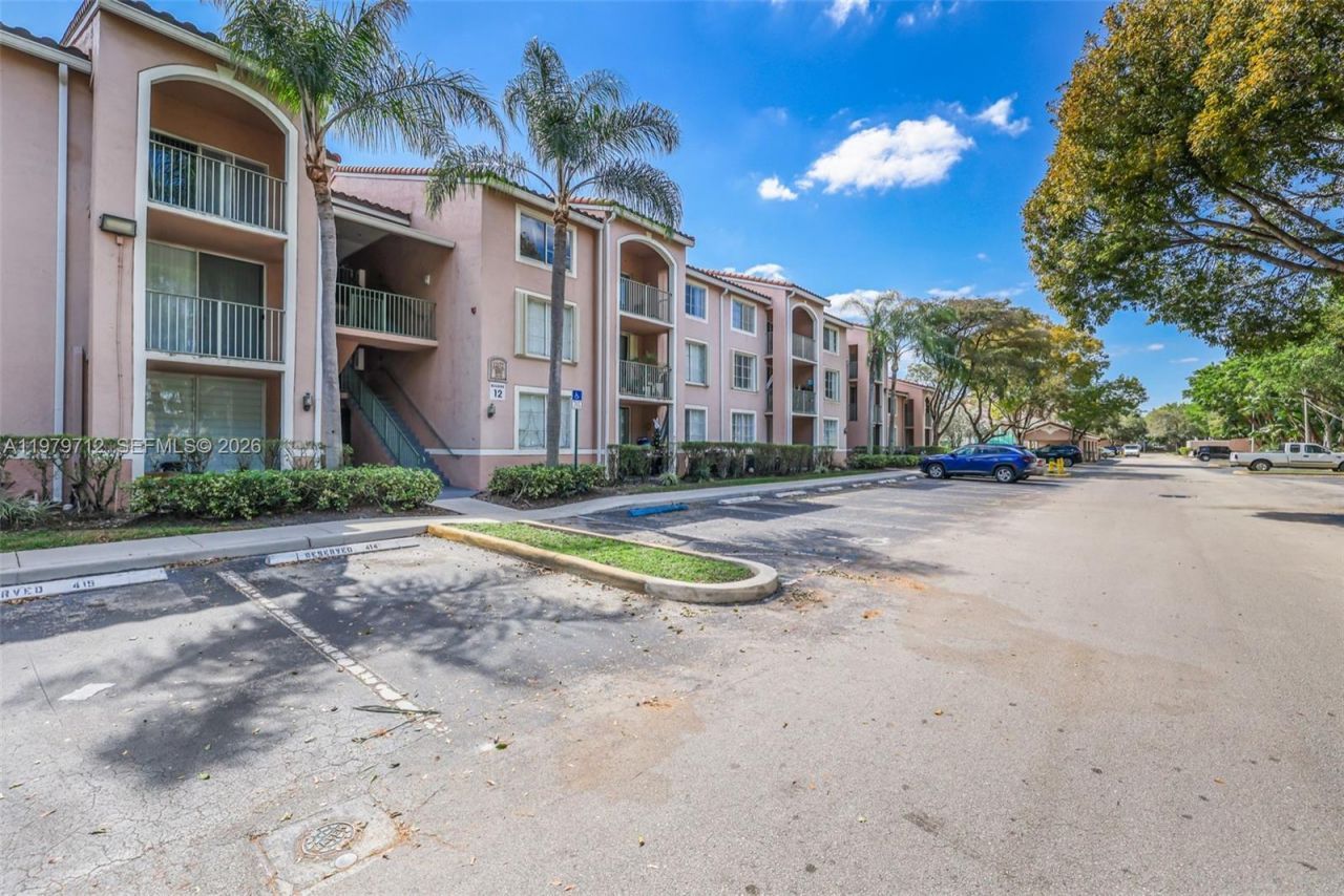 12172 Saint Andrews Pl , Unit 307, Miramar, FL 33025 Photo