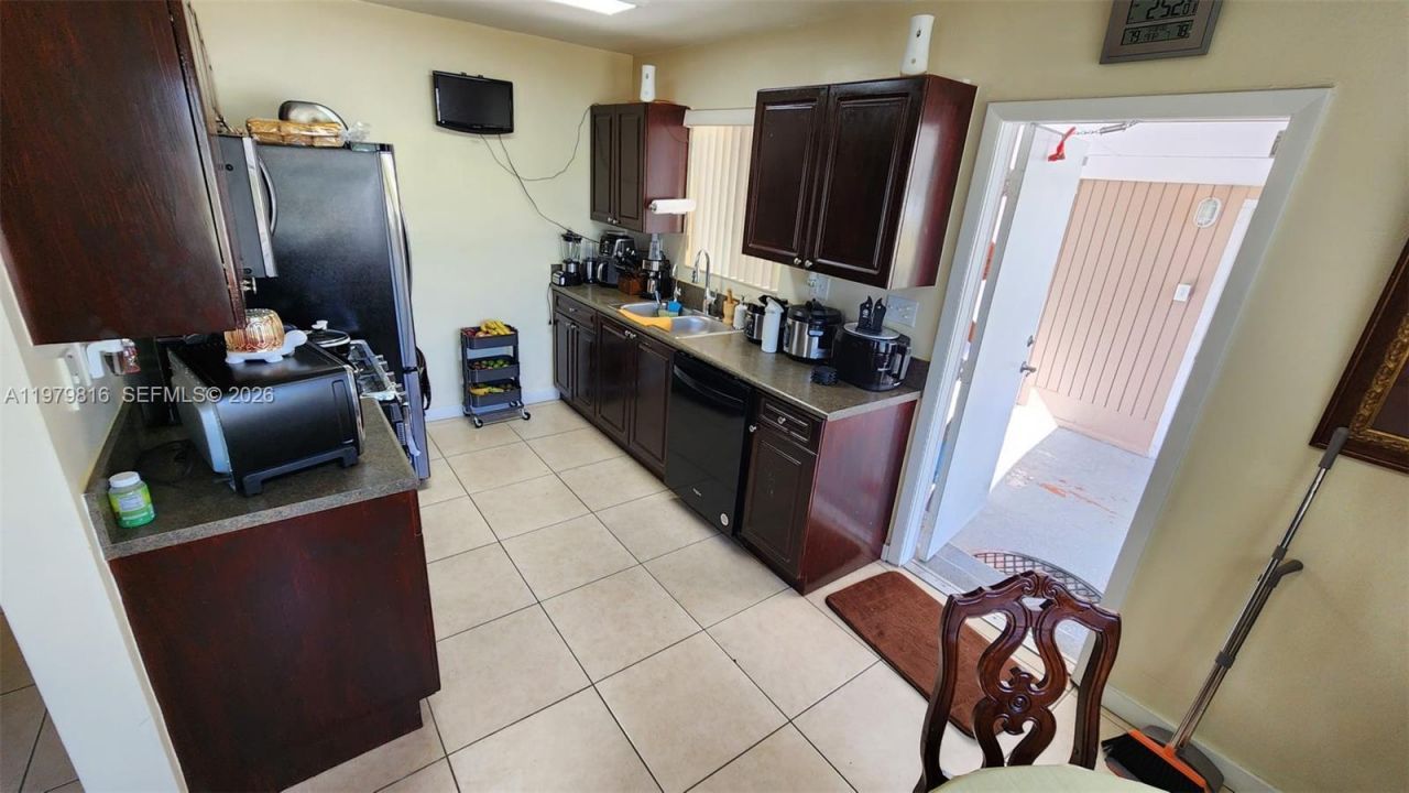 20120 NW 11th Ct, Miami Gardens, FL 33169 Photo