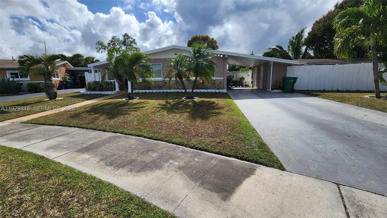 20120 NW 11th Ct, Miami Gardens, FL 33169 Photo