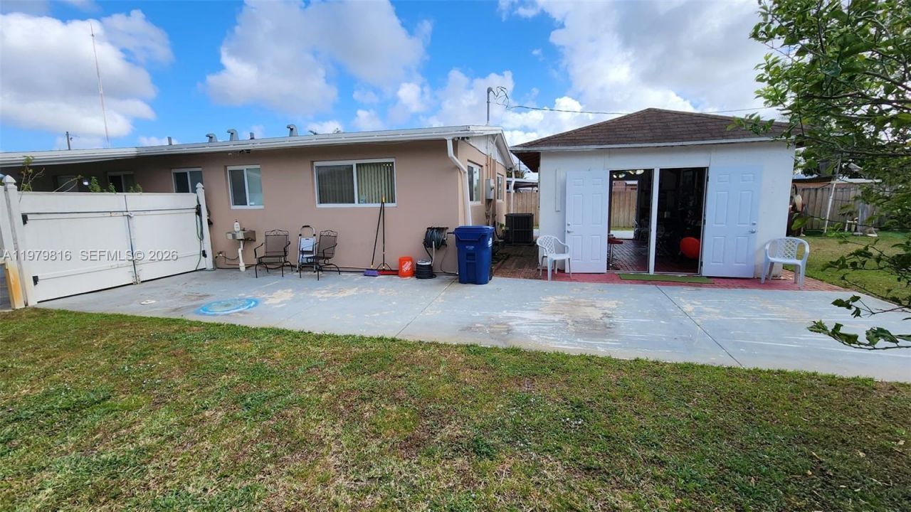 20120 NW 11th Ct, Miami Gardens, FL 33169 Photo
