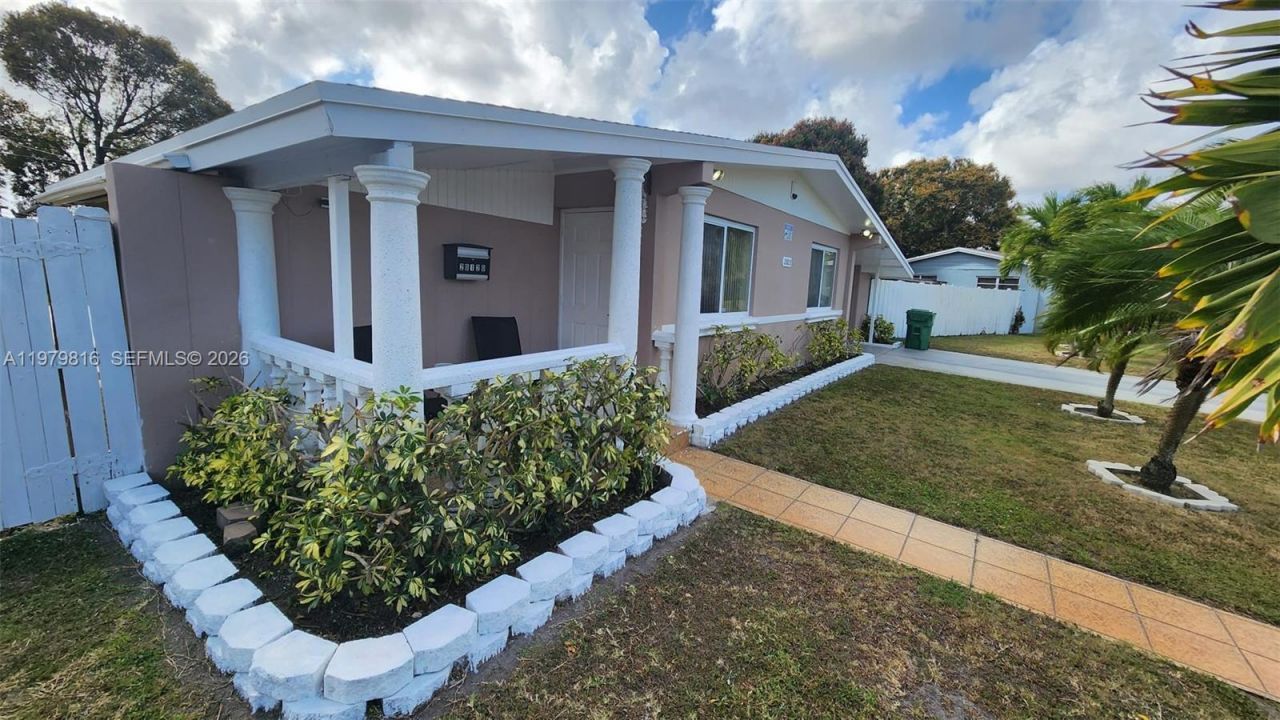 20120 NW 11th Ct , Miami Gardens, FL 33169 Photo