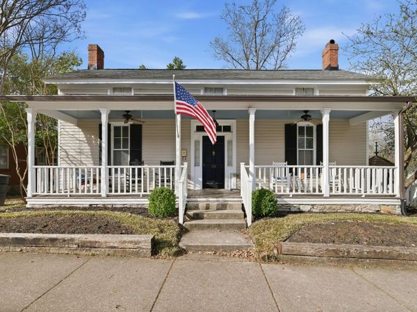 117 7th Ave N, Franklin, TN 37064