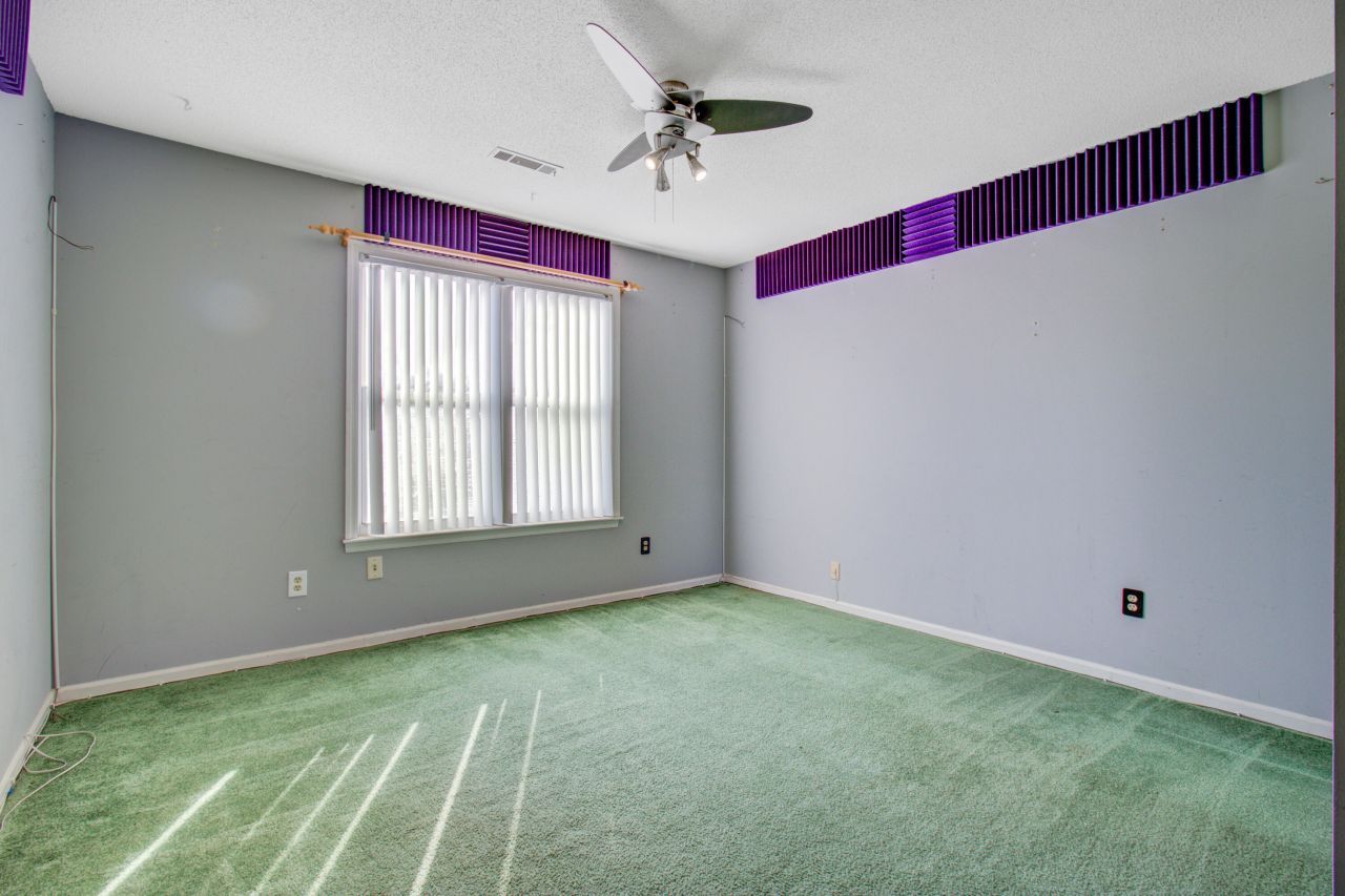 2932 Cathedral Lane Photo 33