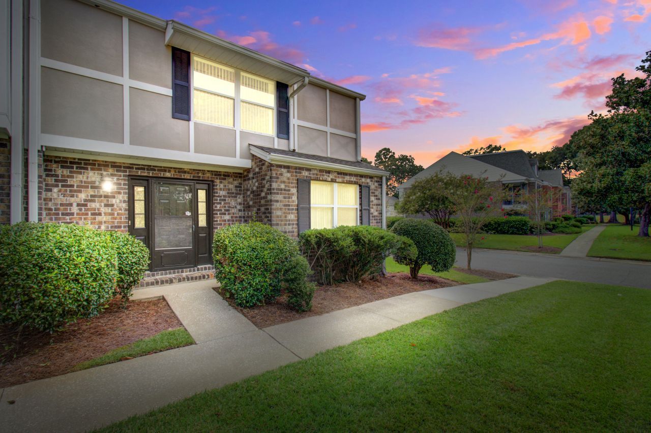 2932 Cathedral Lane Photo 48