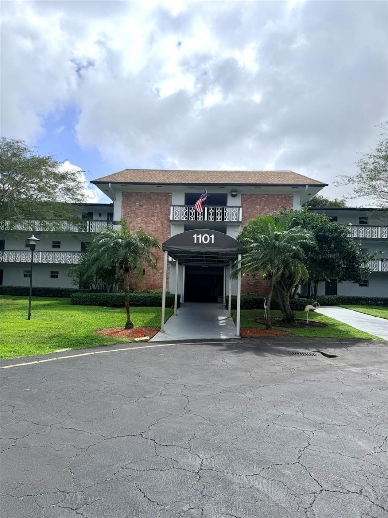 1101 Hillcrest Ct, Unit 206, Hollywood, FL 33021 Photo