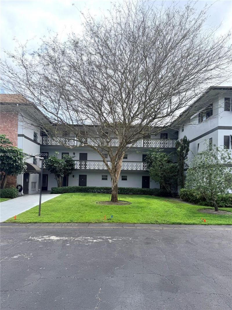 1101 Hillcrest Ct, Unit 206, Hollywood, FL 33021 Photo