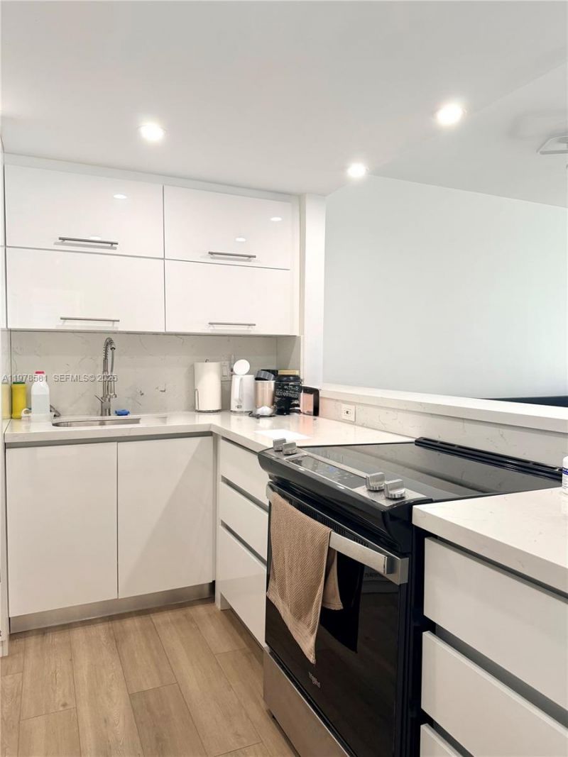 1101 Hillcrest Ct, Unit 206, Hollywood, FL 33021 Photo