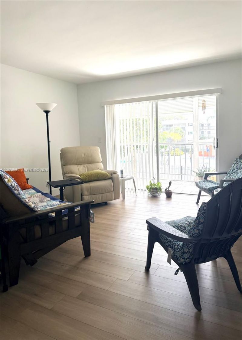 1101 Hillcrest Ct, Unit 206, Hollywood, FL 33021 Photo