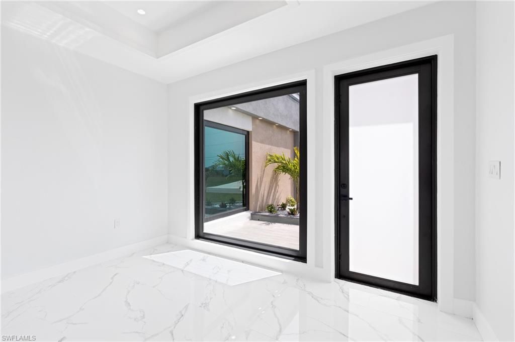 2027 NE 18th St , Cape Coral, FL 33909 Photo