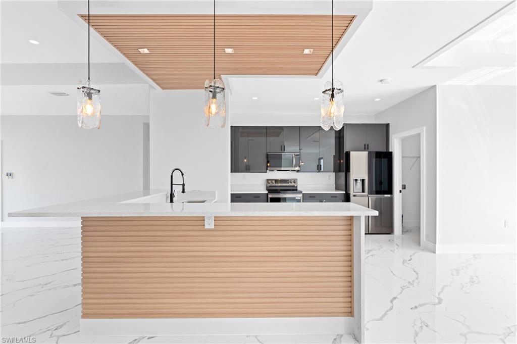 2027 NE 18th St , Cape Coral, FL 33909 Photo