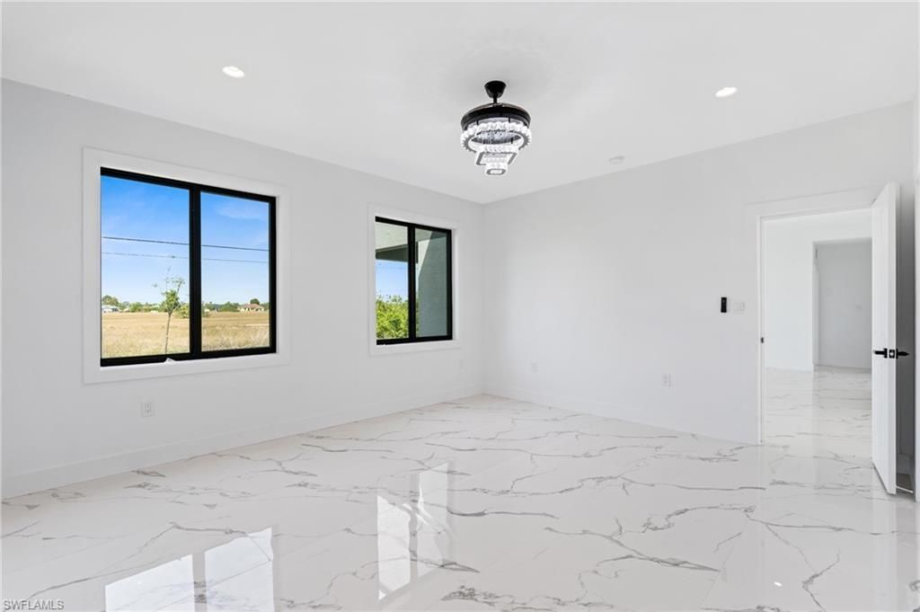 2027 NE 18th St , Cape Coral, FL 33909 Photo