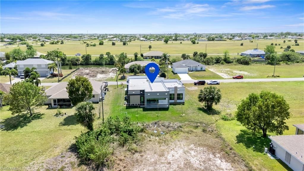 2027 NE 18th St , Cape Coral, FL 33909 Photo