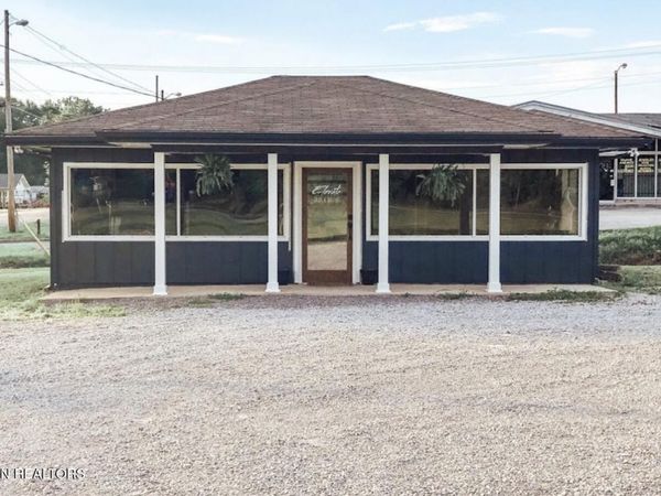 1212 Clinch Ave, Clinton, TN 37716