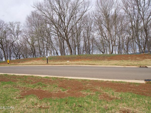 4183 Old Dogwood Tr, Loudon, TN 37774