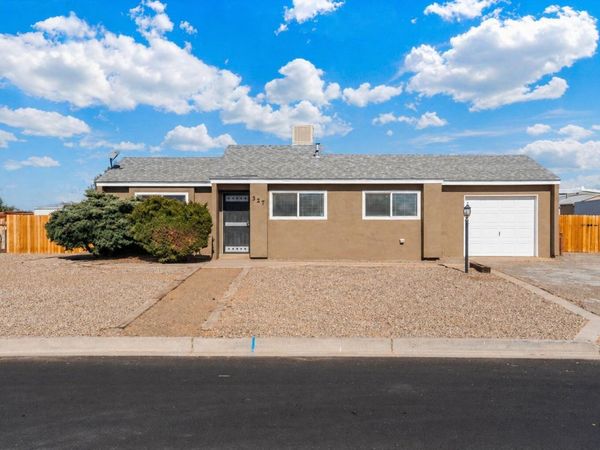 527 Brazos Drive SE, Rio Rancho, NM 87124